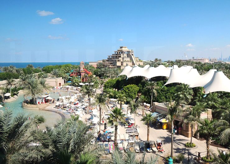 アトランティス・ザ・パームのプール／ドバイ