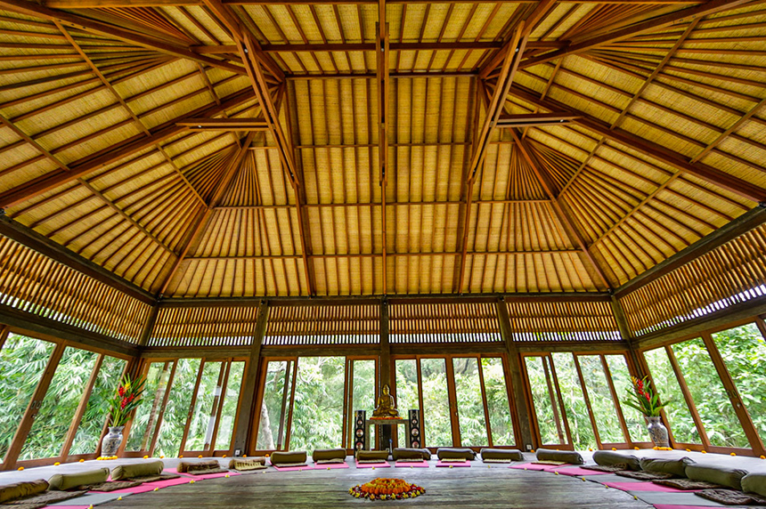 wisnu yoga room interior
