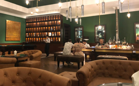 ヴァイスロイ バリの「カスケード＆アペリティフ」でフレンチ、アジアン料理