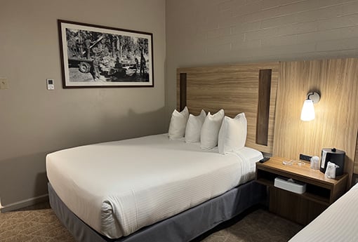 ホテルヤバパイロッジ室内