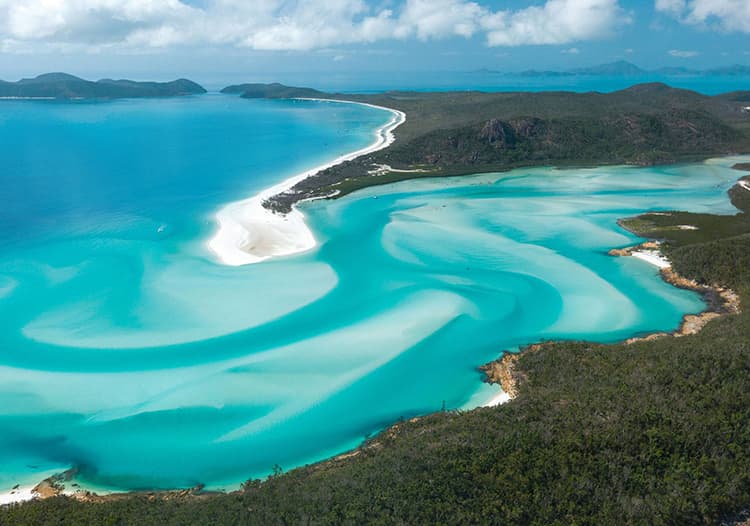 ホワイトへブンビーチ