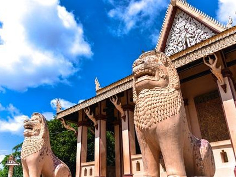 プノンペン：ワットプノン(丘の寺)