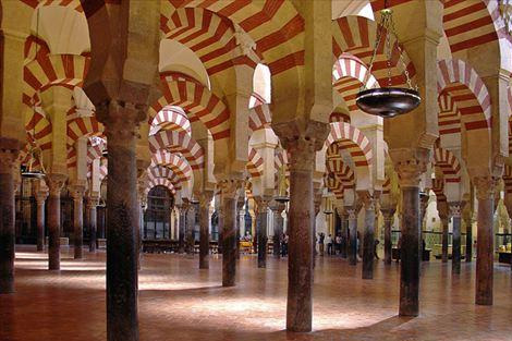 コルドバ：メスキータ 円柱の森