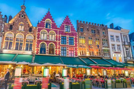 ◇◎ブルージュ：夜のマーケット