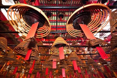 香港：文武廟の巨大線香