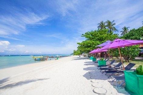 ピピ島：P. P. エラワン パームズ リゾート ビーチ