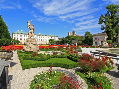 ザルツブルク　ミラベル宮殿の庭園