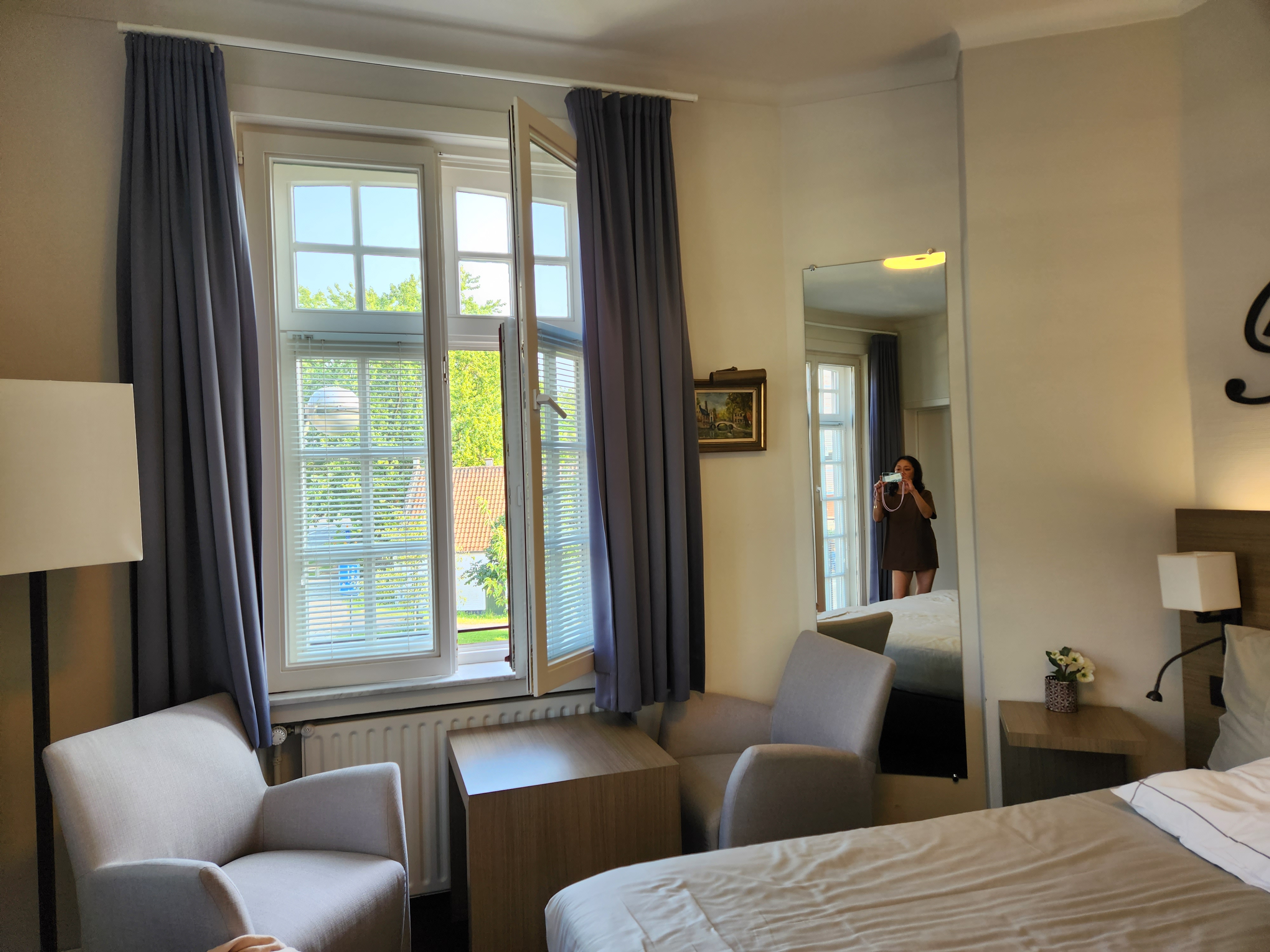 ホテルアルバート1の室内