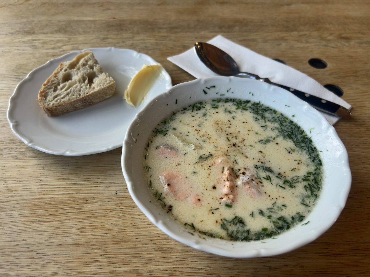 サーモンスープ