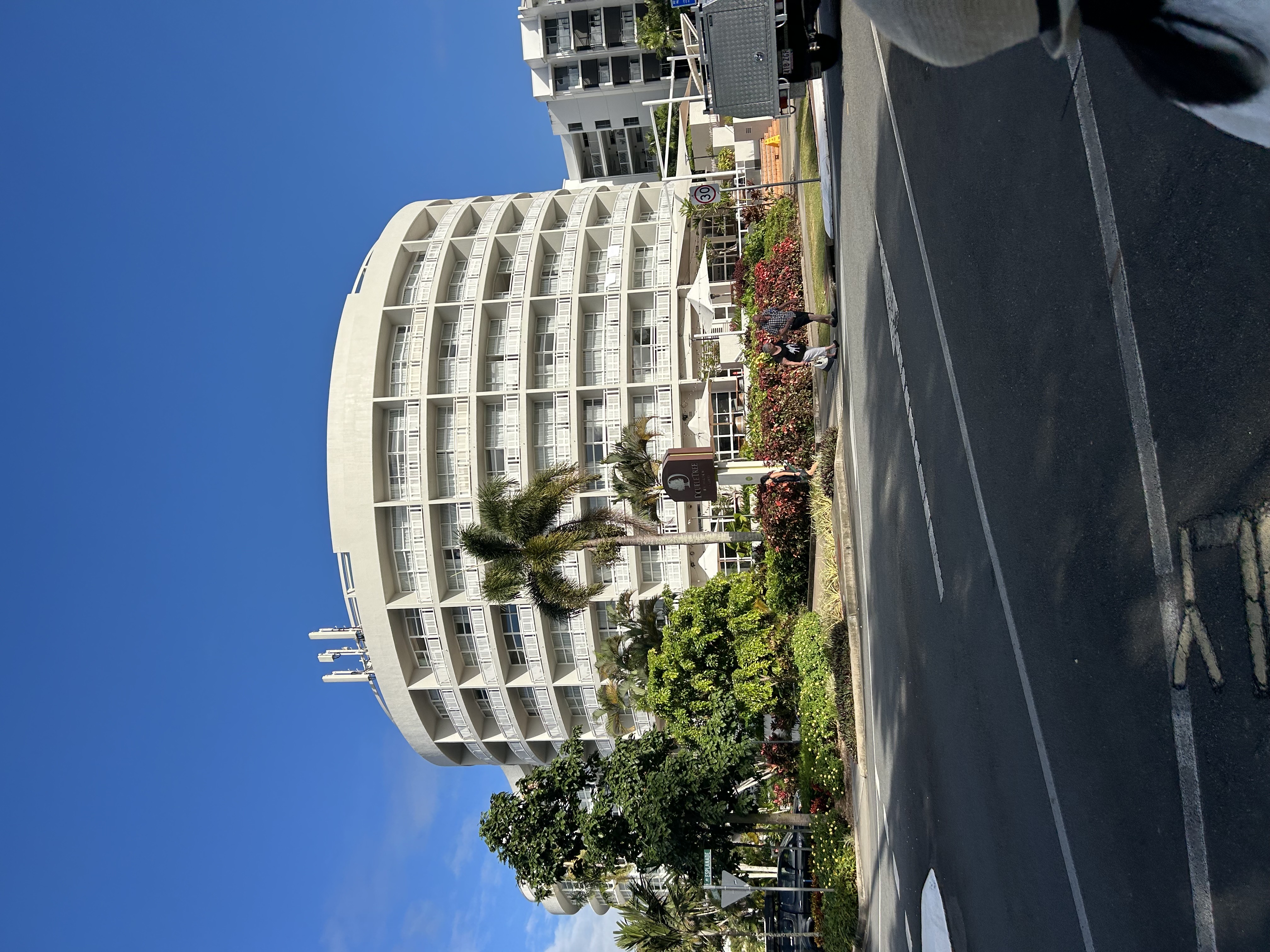 ダブル ツリー バイ ヒルトン ケアンズ