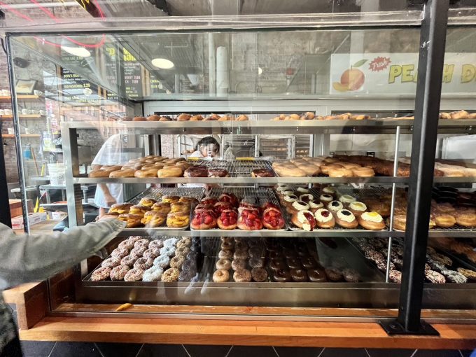 グランドセントラルマーケットのドーナツ屋さん