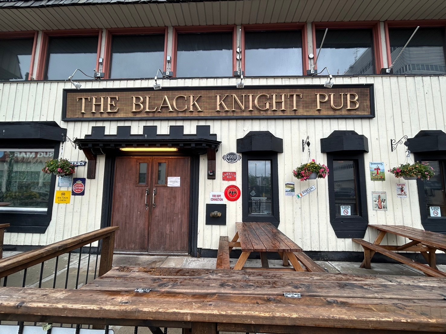 ブラックナイトパブ