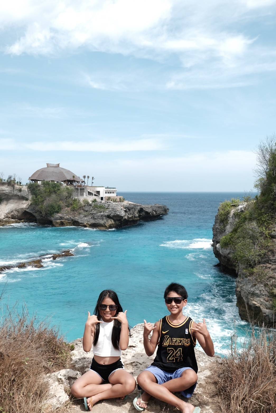 絶景スポットで記念撮影