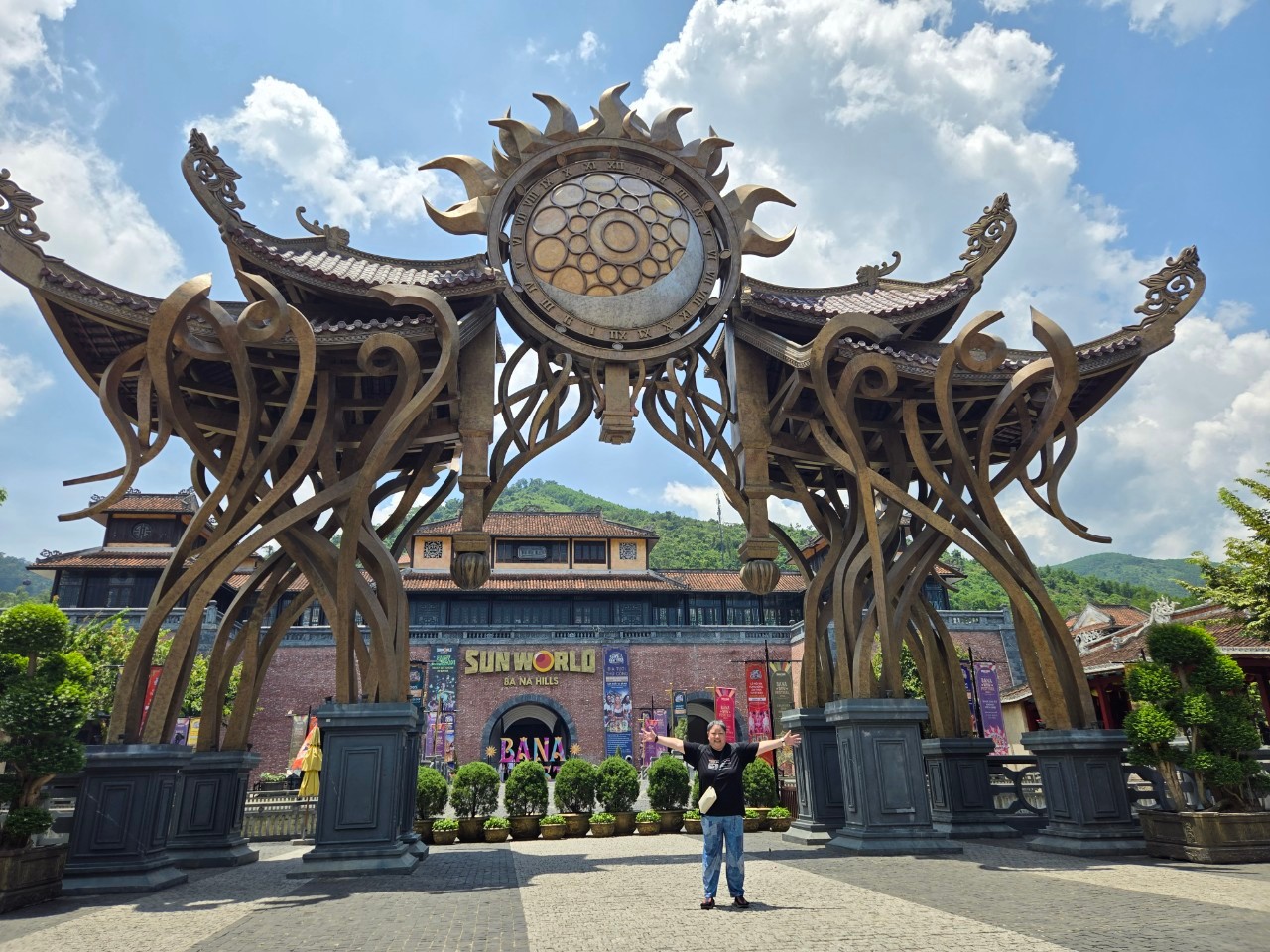 バーナーヒルズ入り口、とにかくスケールが大きい！