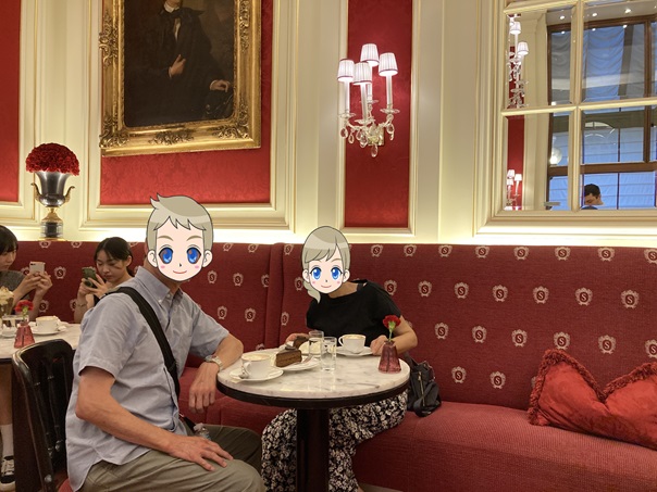 ホテル「ザッハー」にて