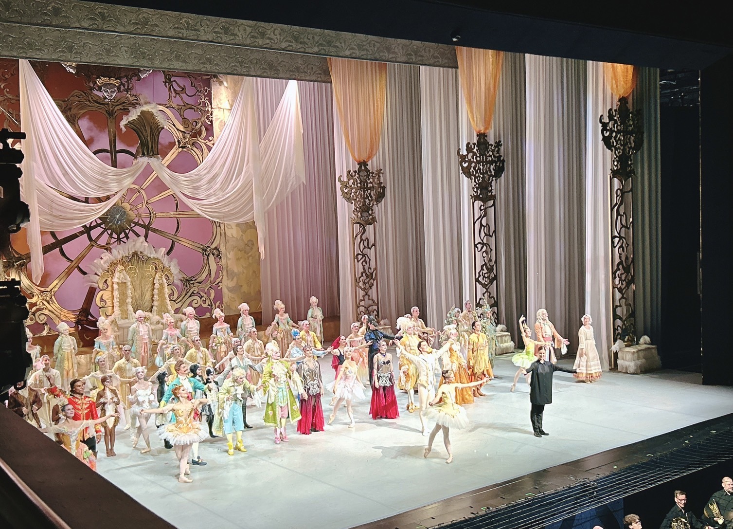 素晴らしいバレエの舞台でした