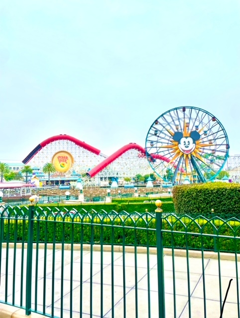 ディズニー・カリフォルニア・アドベンチャー・パーク 昼の景色