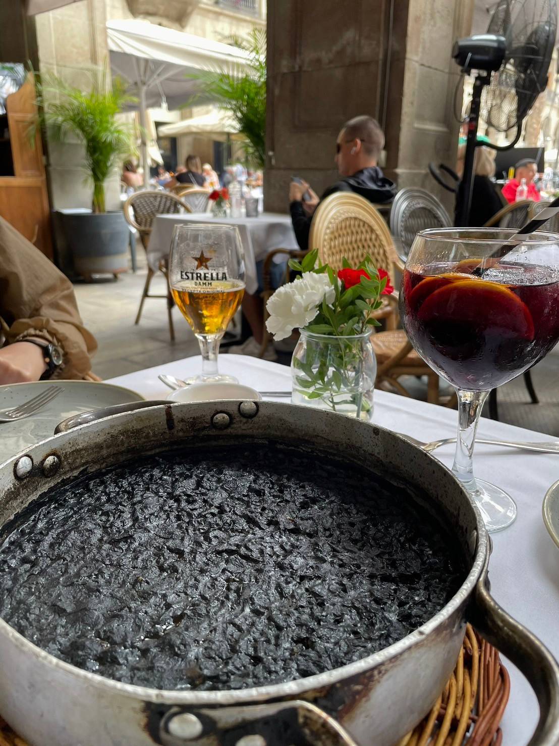 イカ墨のパエリア