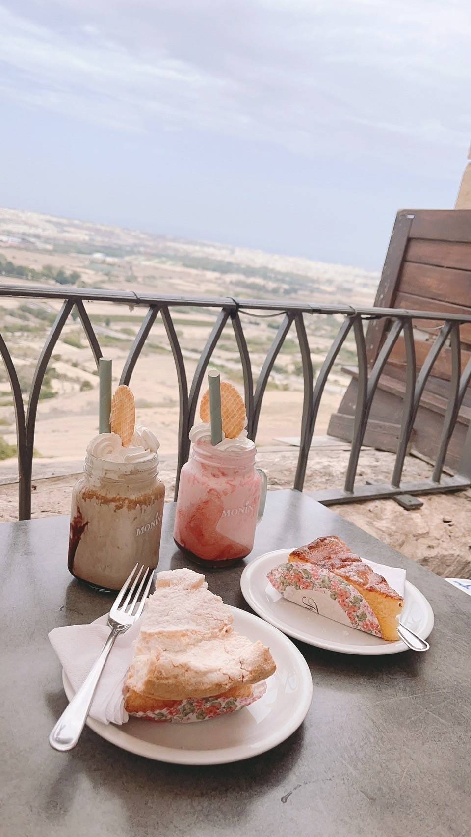 イムディーナで訪れたカフェ「Fontanella Tea Garden」