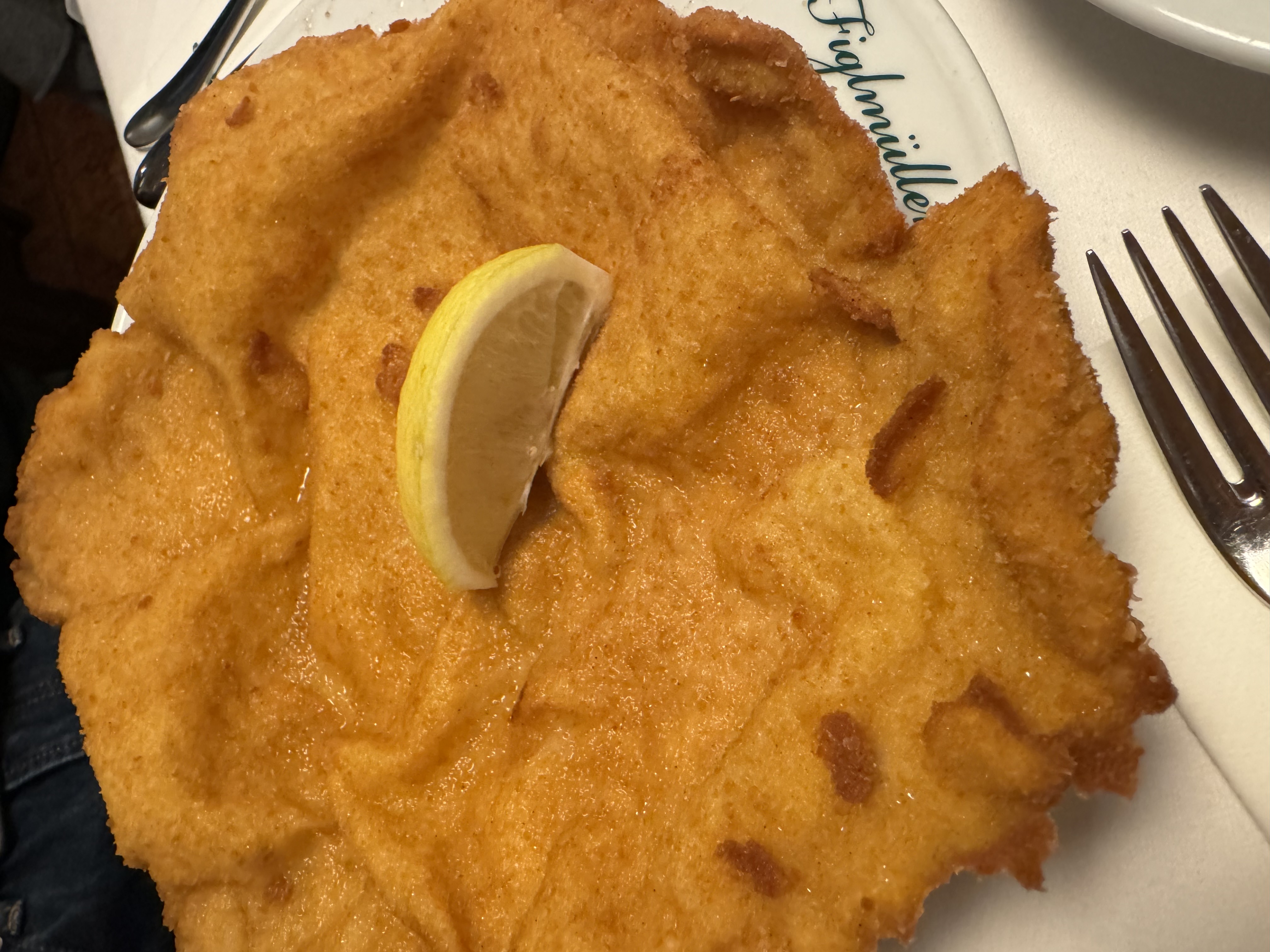 レストランフィルグミュラーにて「シュニッツェル」