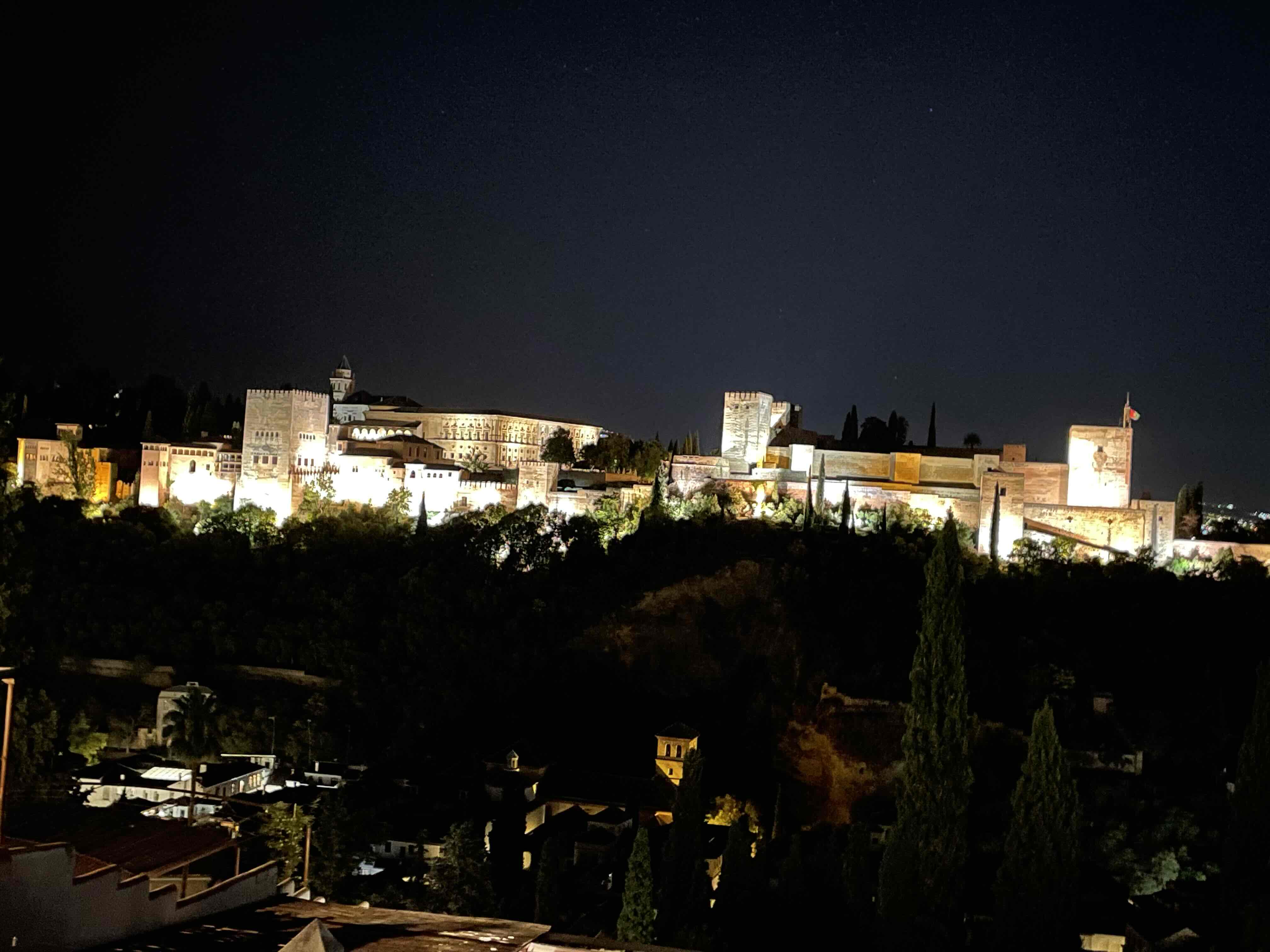 アルハンブラ宮殿の夜景