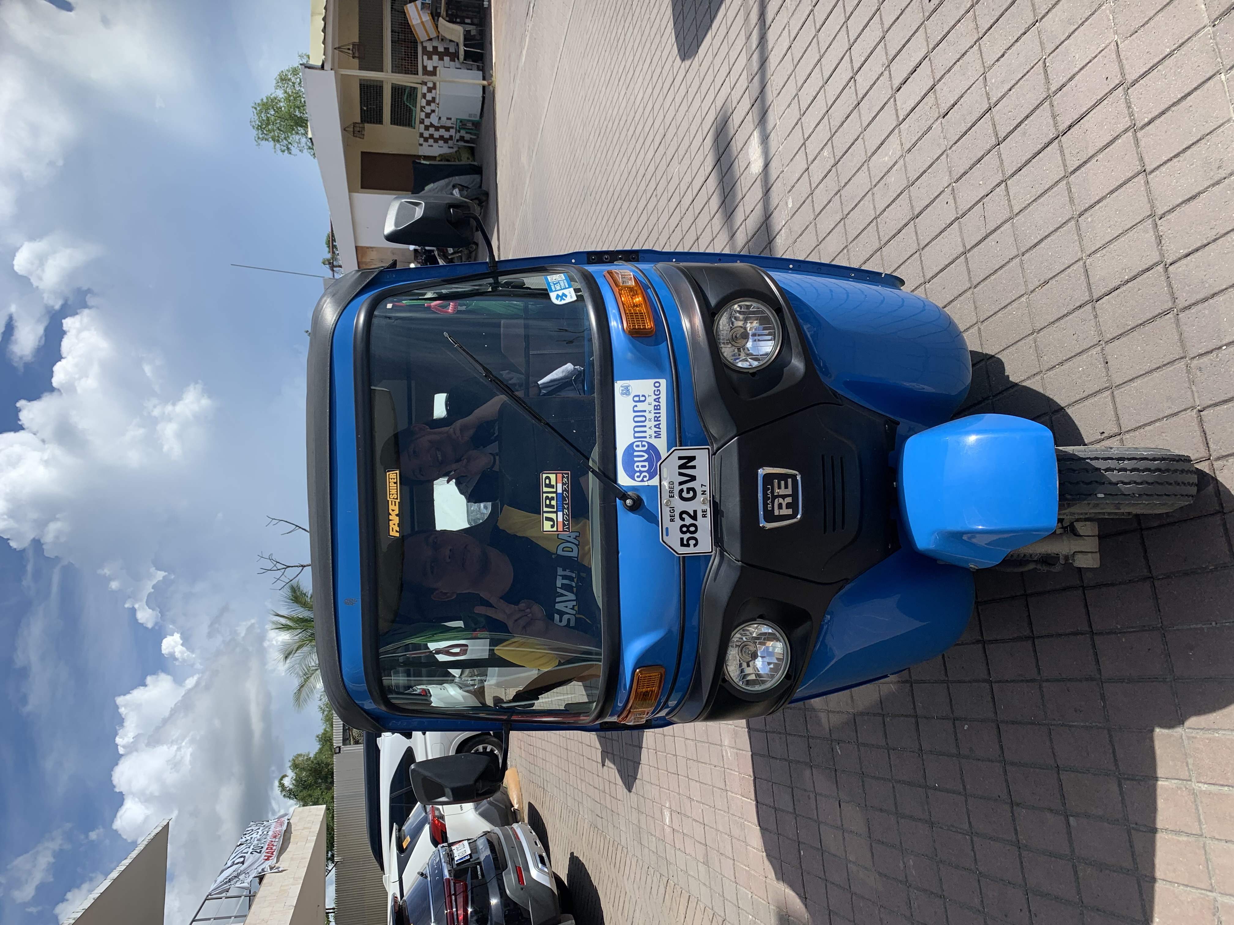 バタバタ（三輪タクシー）