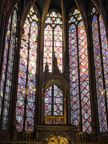 ノートルダム大聖堂のステンドグラス