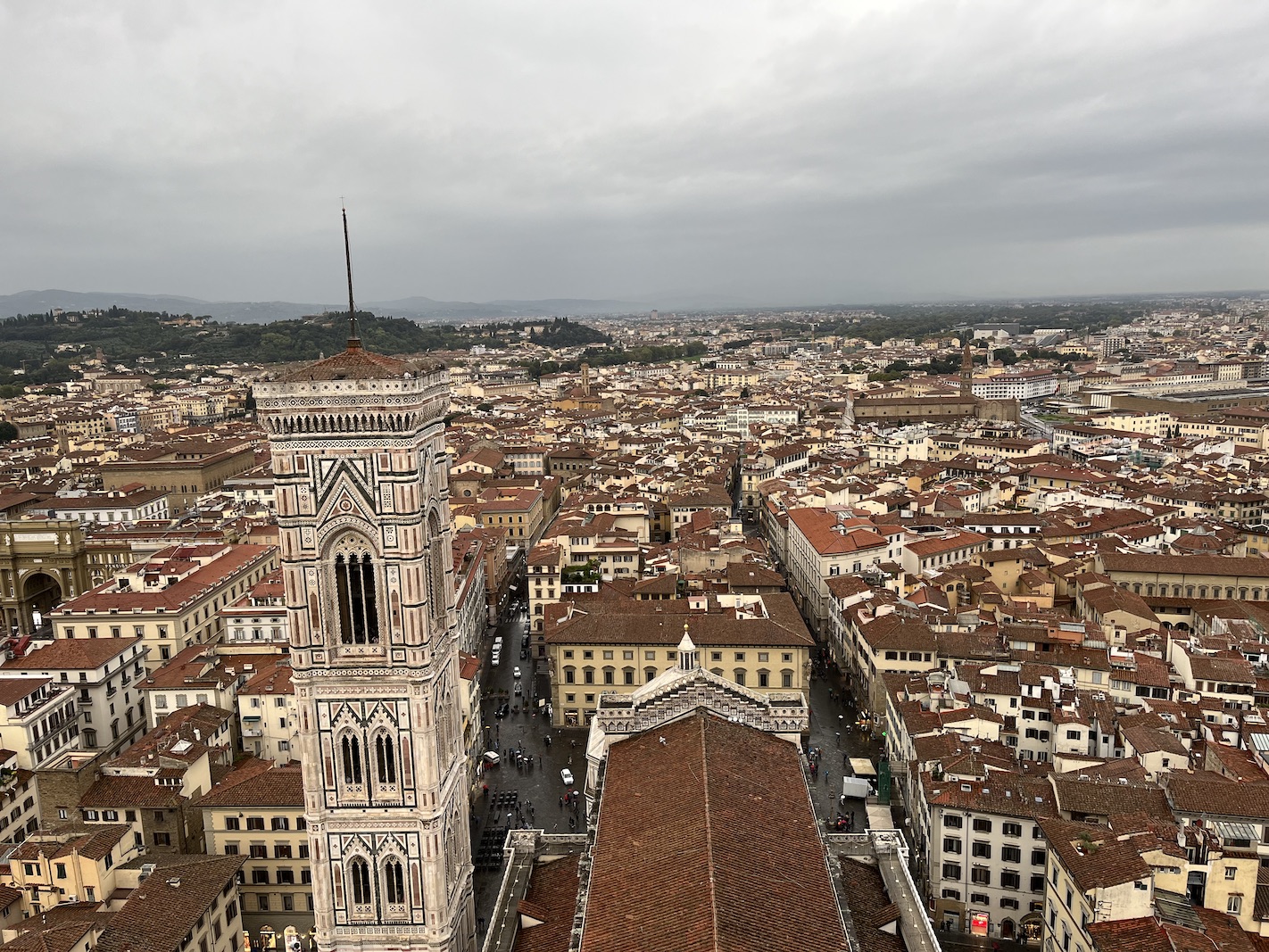 クーポラ頂上から眺めたフィレンツェの街並み