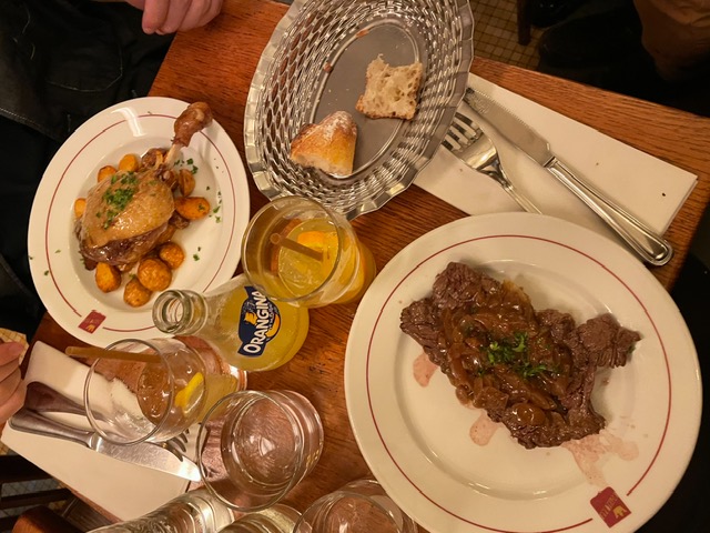 ディナーは「ル・ロワイヤル」へ