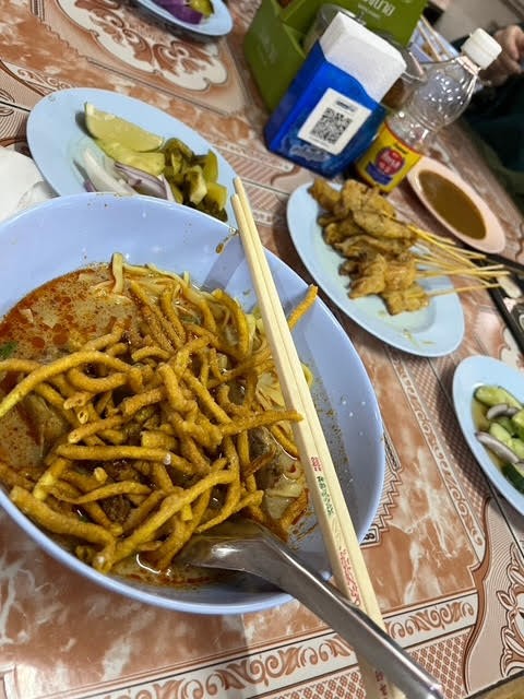 カオソーイ料理