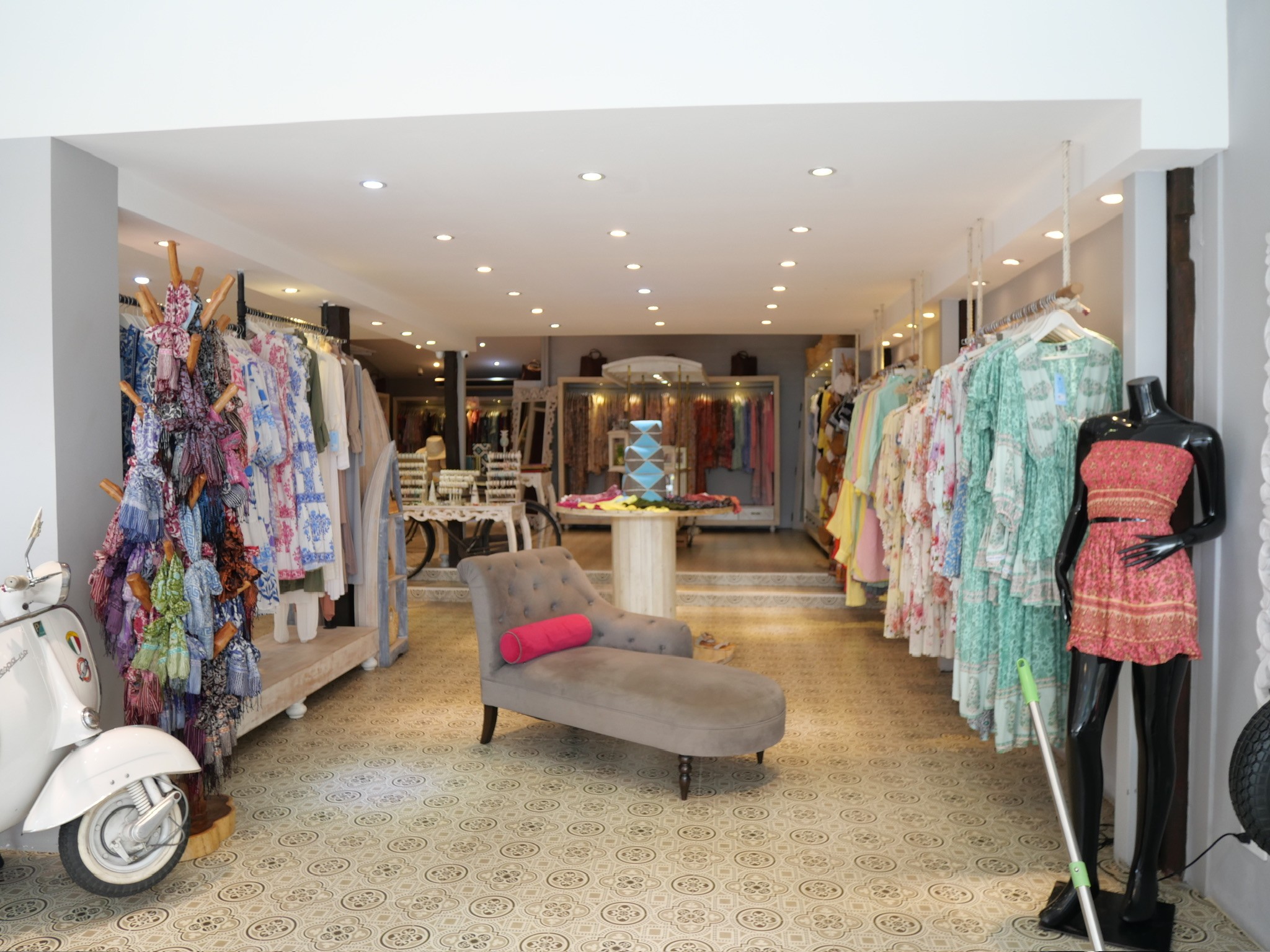 とっても可愛いドレス屋さん、コスメ、雑貨等買い物天国でした！