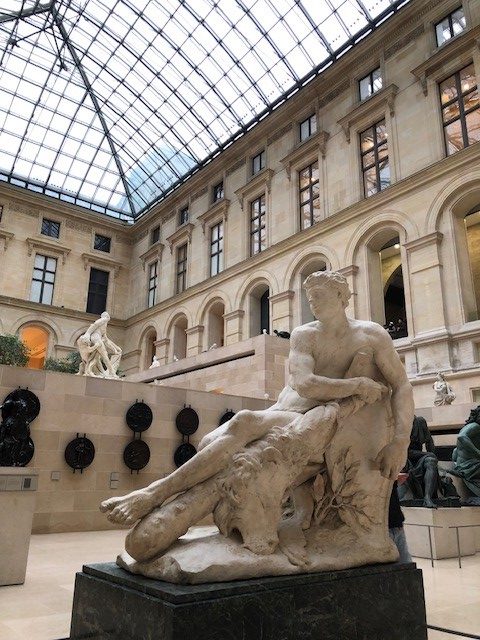 ルーブル美術館