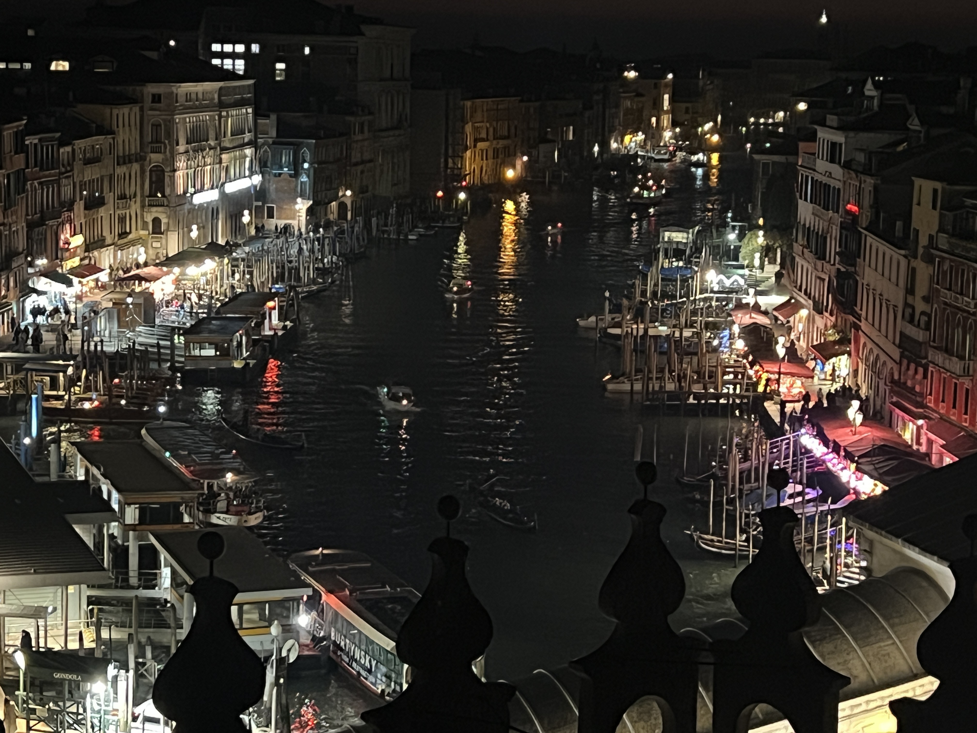 DFSの展望テラスからの夜景