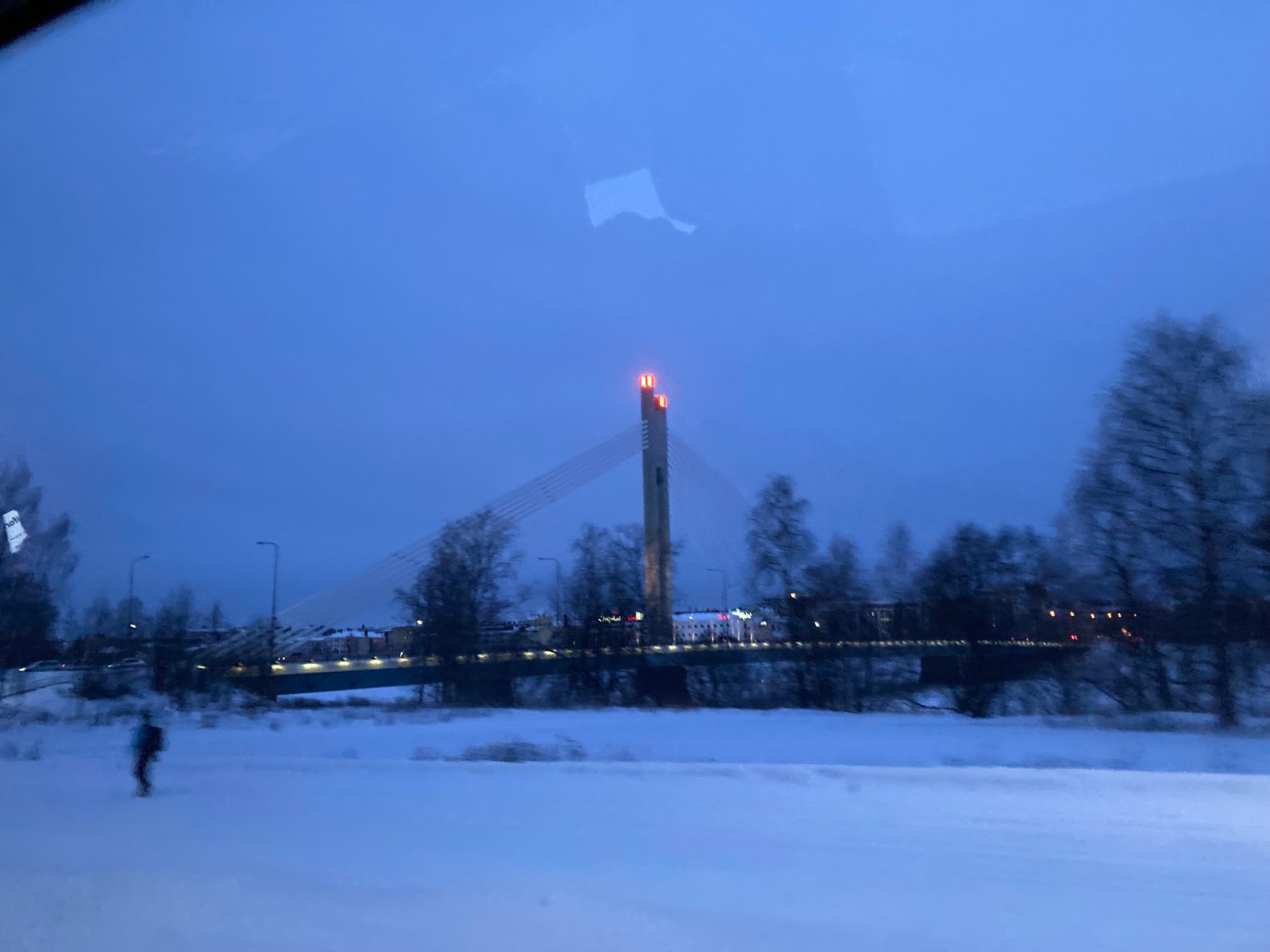 ろうそく橋が見えました