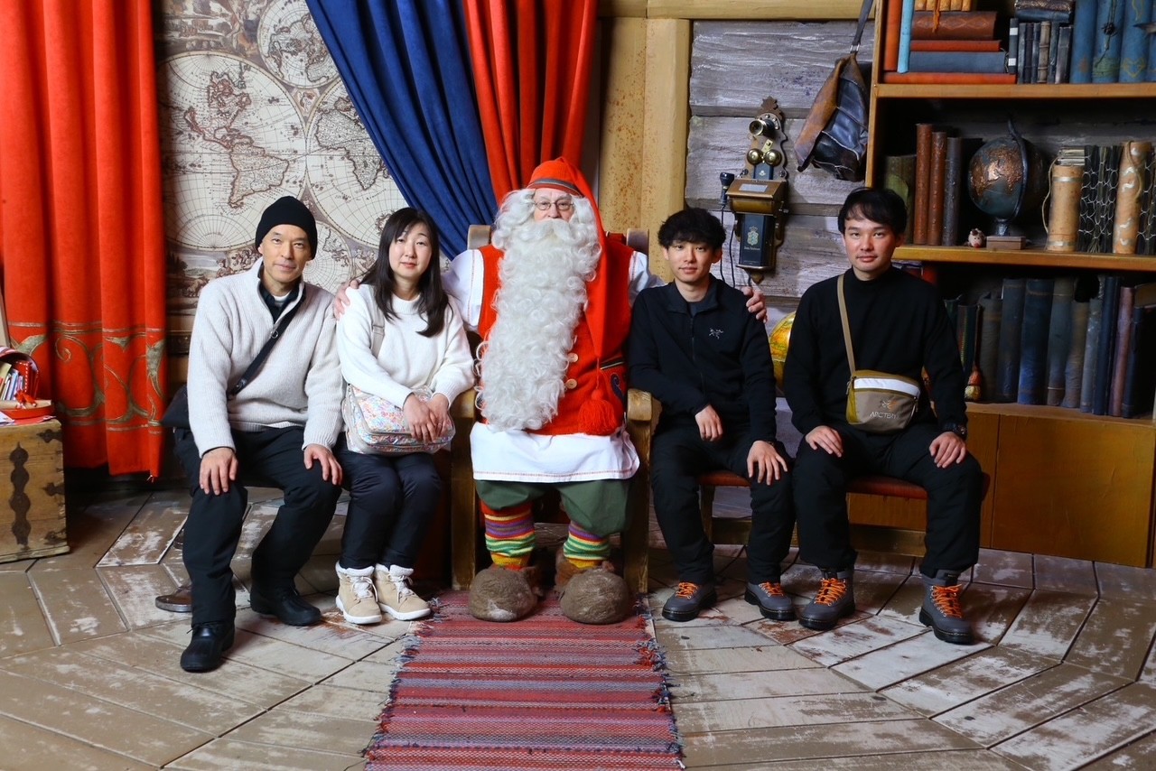  サンタクロースビレッジでのサンタさんとの写真