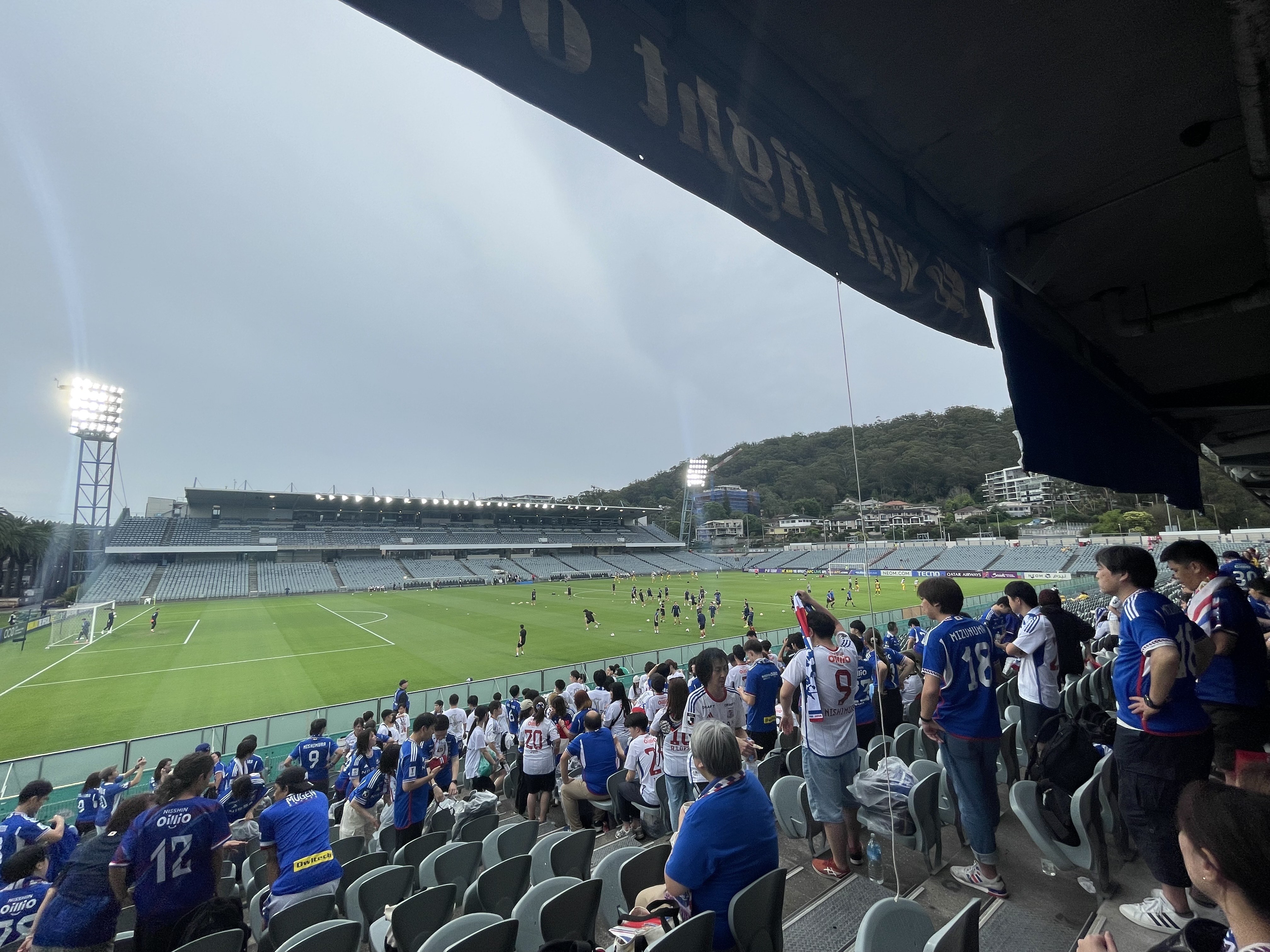 サッカー観戦へ！