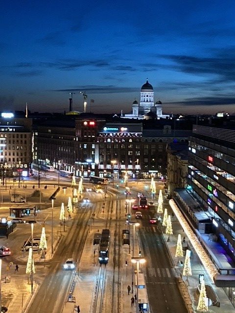 10階のレストラン 窓からヘルシンキの街並み