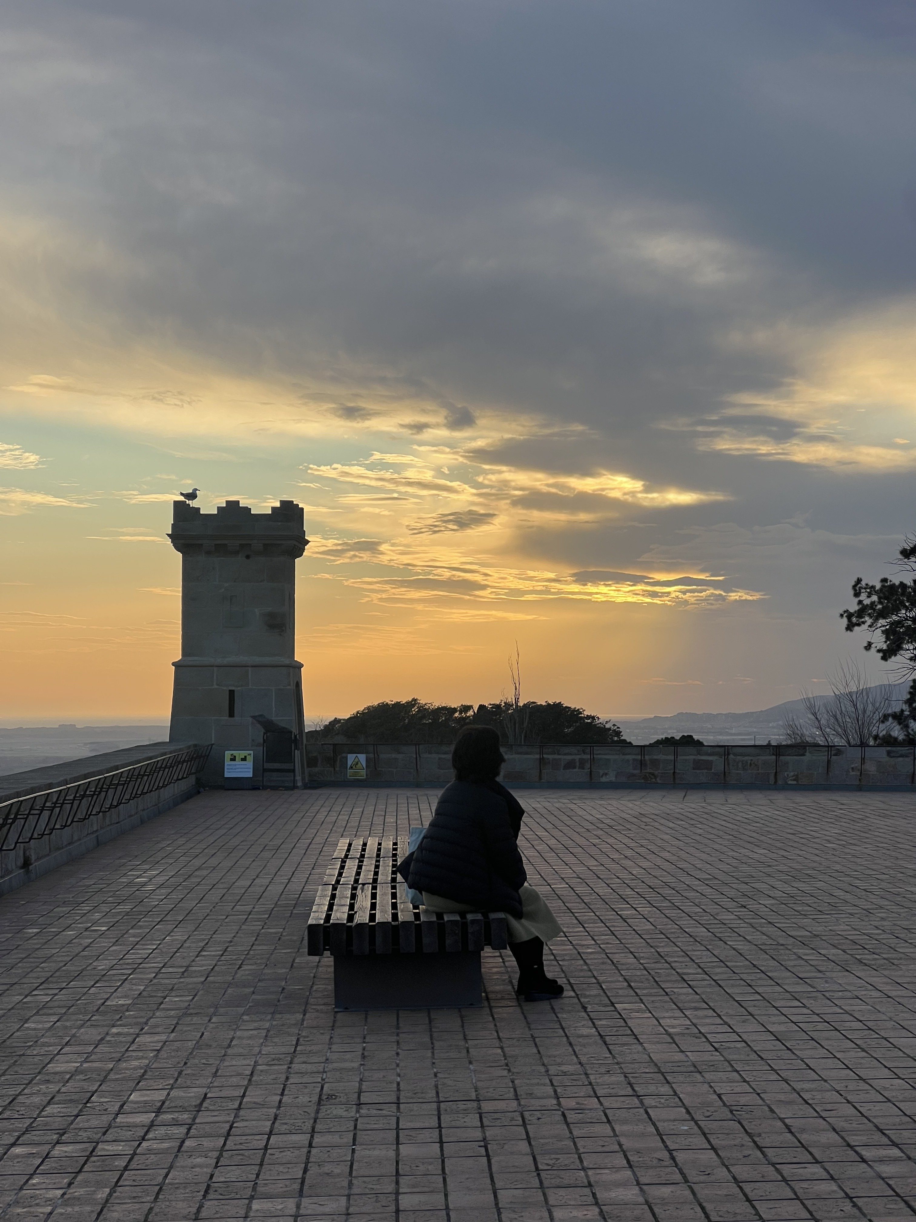 ムンジュイック城