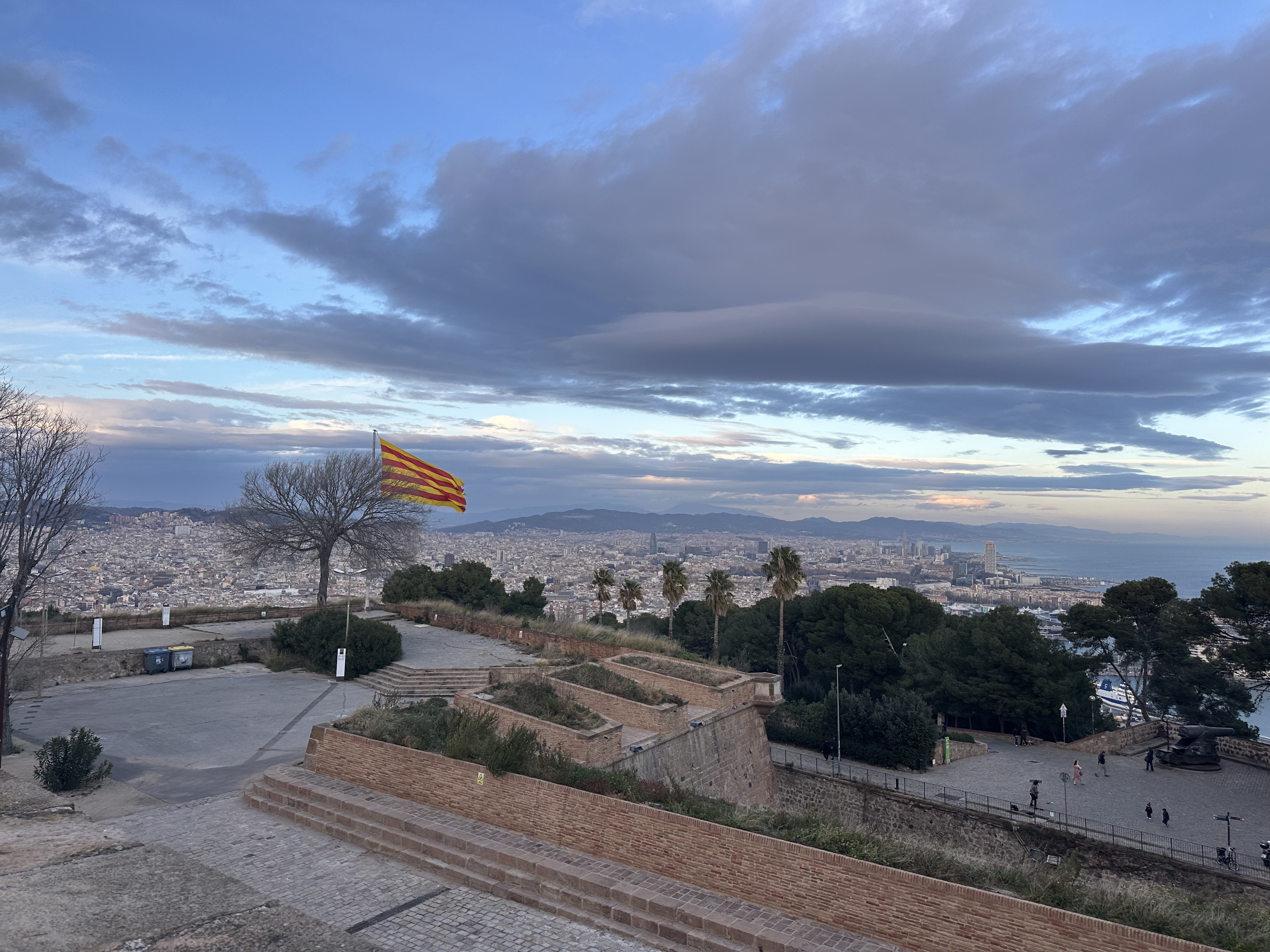 ムンジュイック城