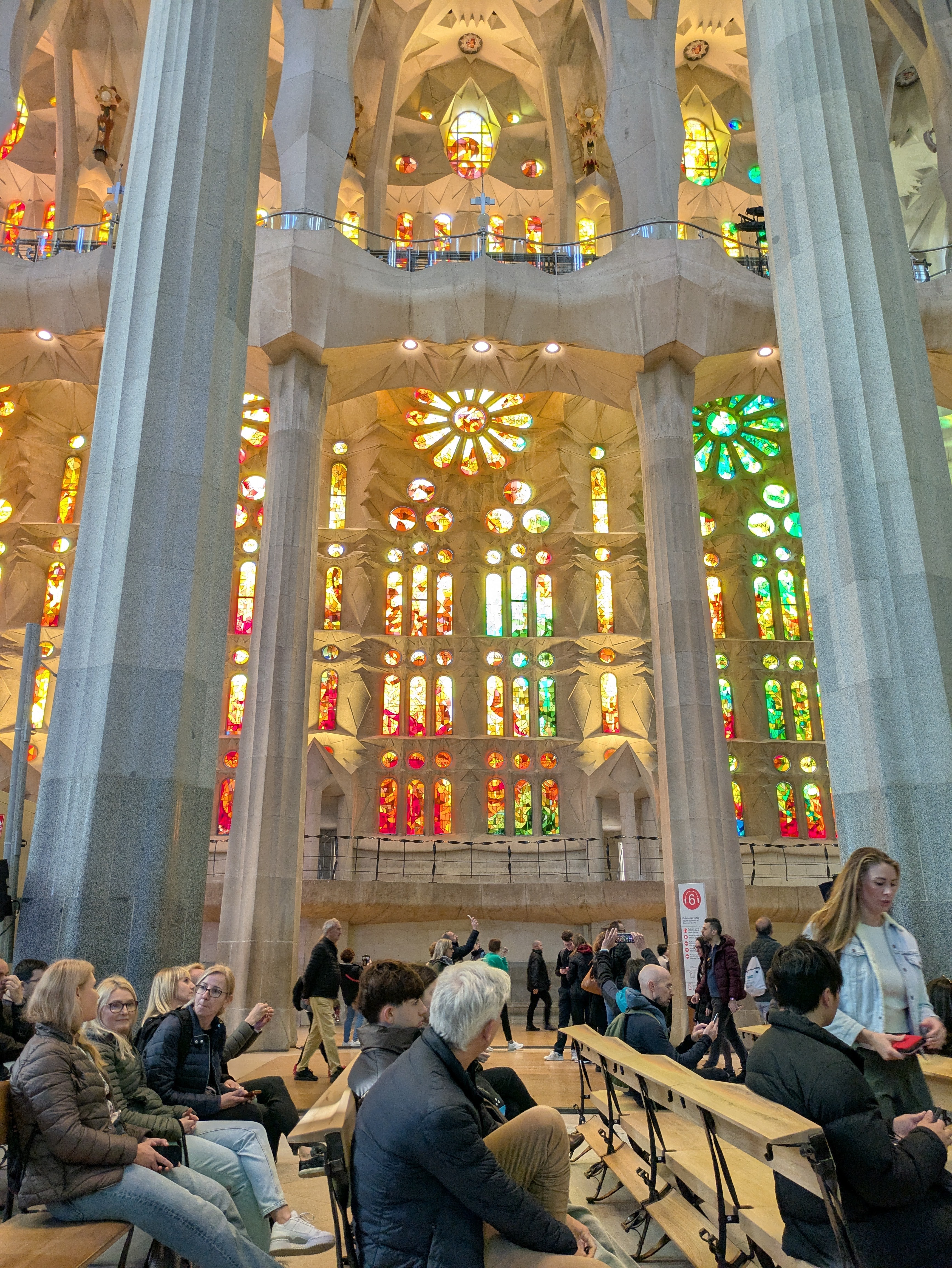 サグラダファミリアのステンドグラス