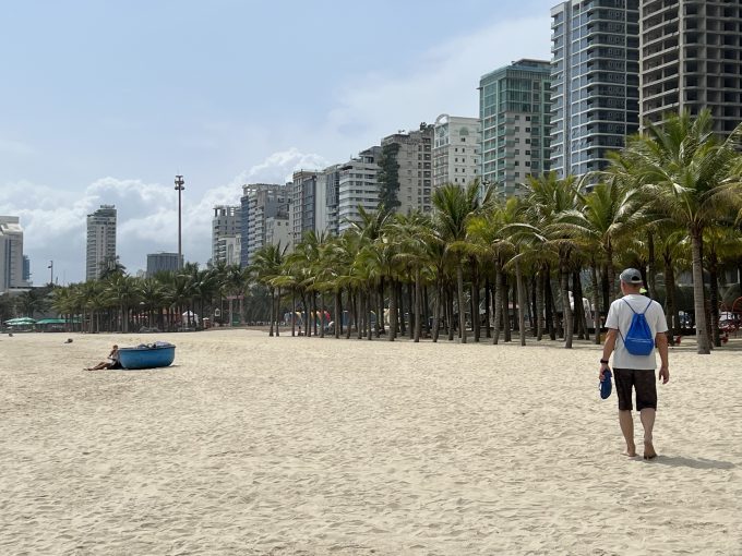 毎朝ビーチでウォーキングを楽しみました