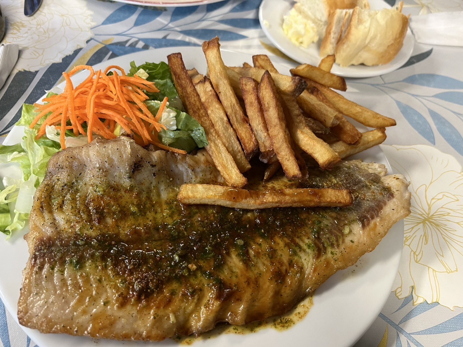 白身魚のプレート