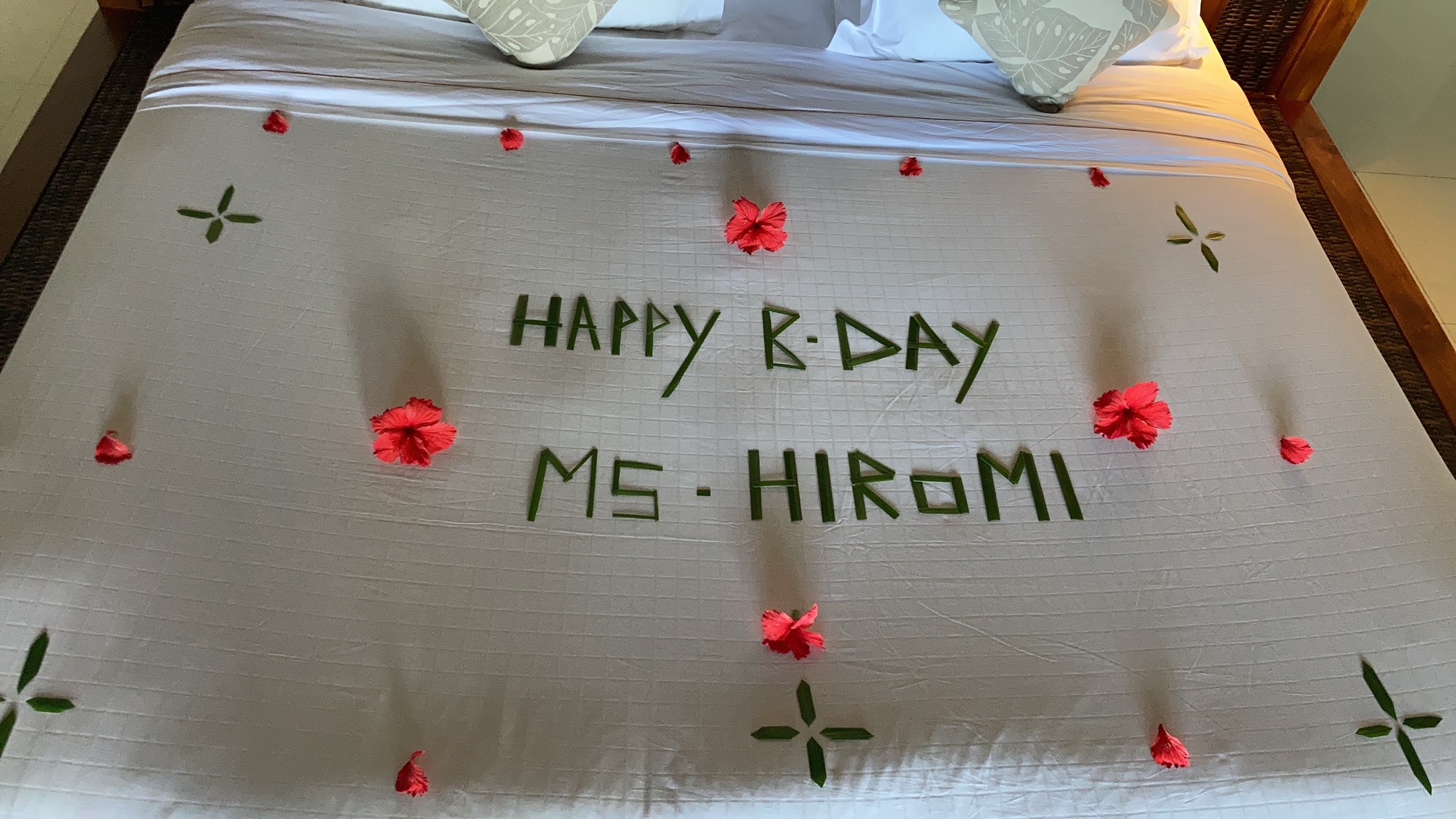 誕生日特典でベッドもデコレーションしていただきました！