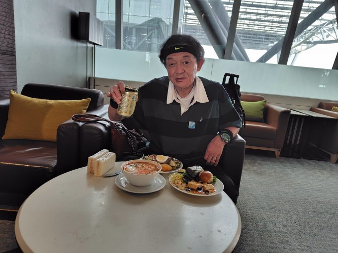 タイ航空のファーストクラスのラウンジ