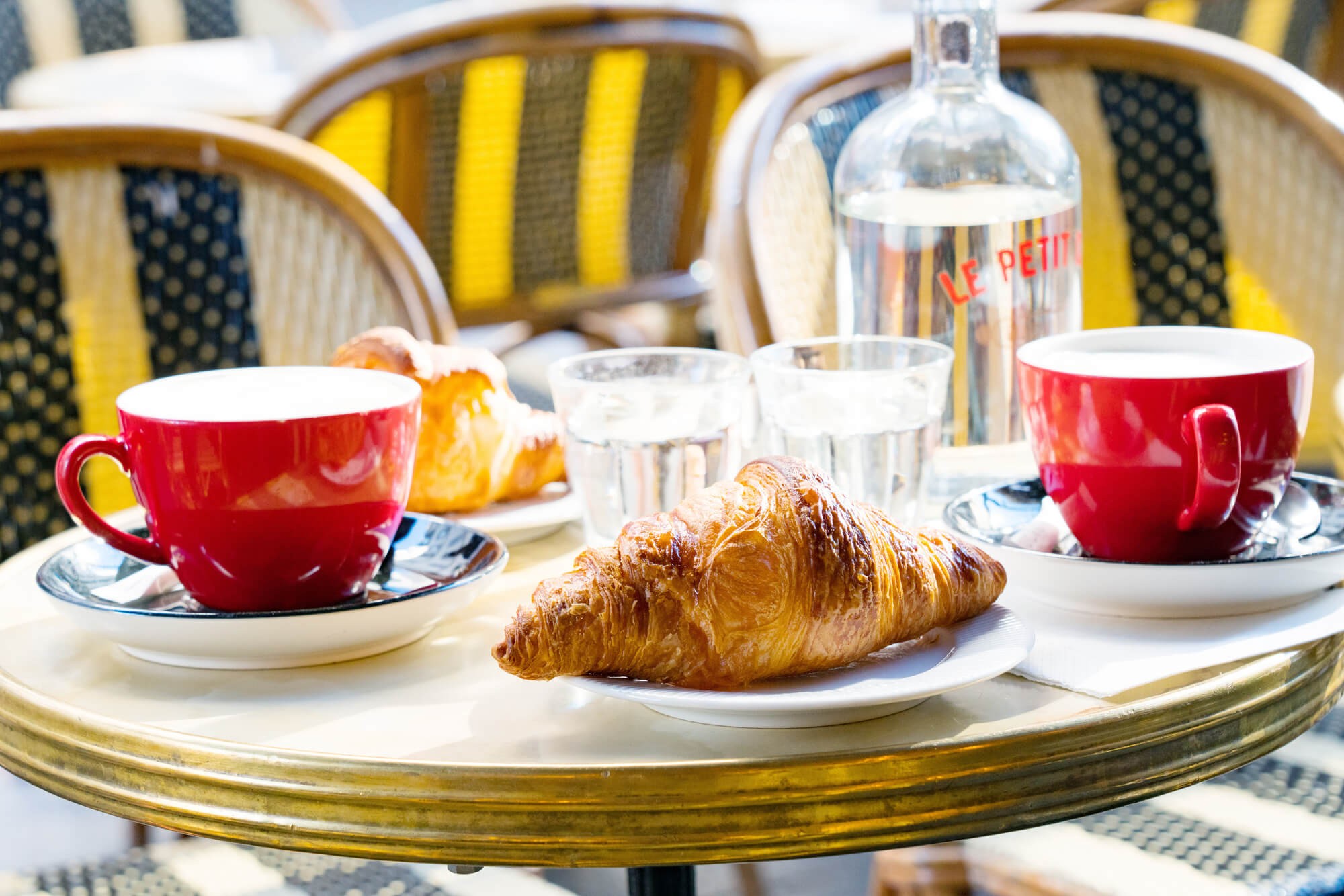 クロワッサンとカフェ