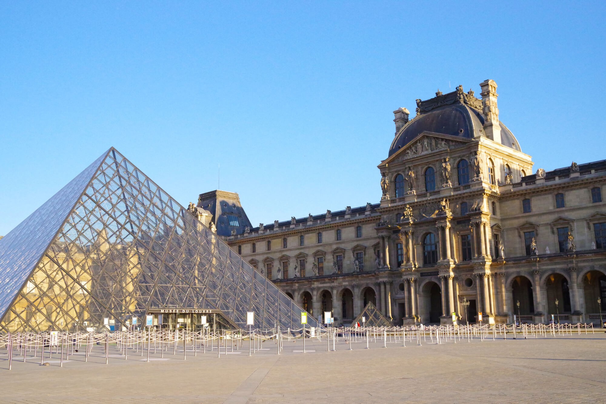 ルーブル美術館