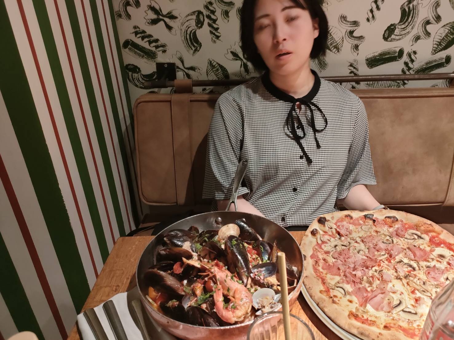 ボリューム満点のシーフード料理