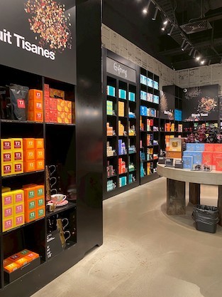 ケアンズセンター内にある「T2」