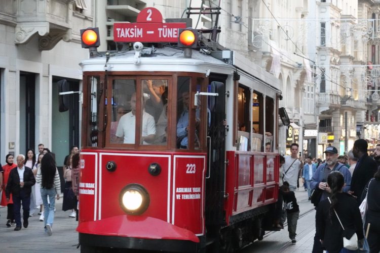 ノスタルジックトラム