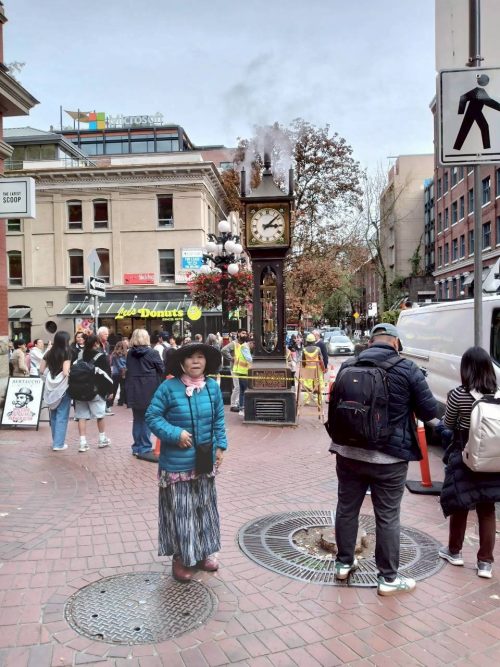 蒸気時計と記念撮影